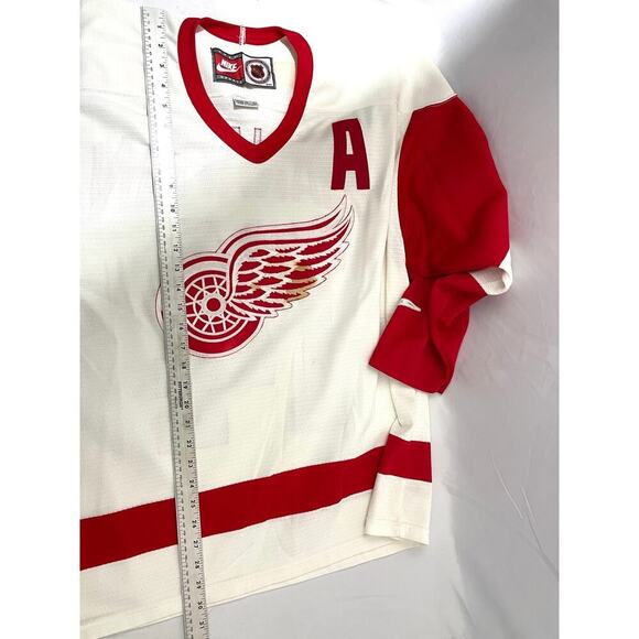 NHL Detroit Red Wings Brendan Shanahan #14 Nike Authentic Jersey MEDIUM 48 90s - Picture 15 of 15